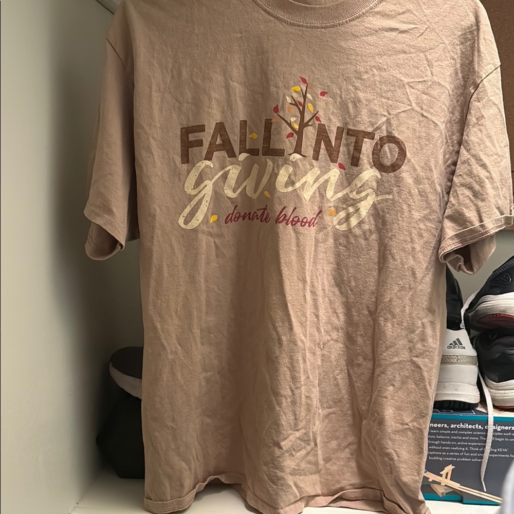 Brown Short Sleeve Tee with Fall Design